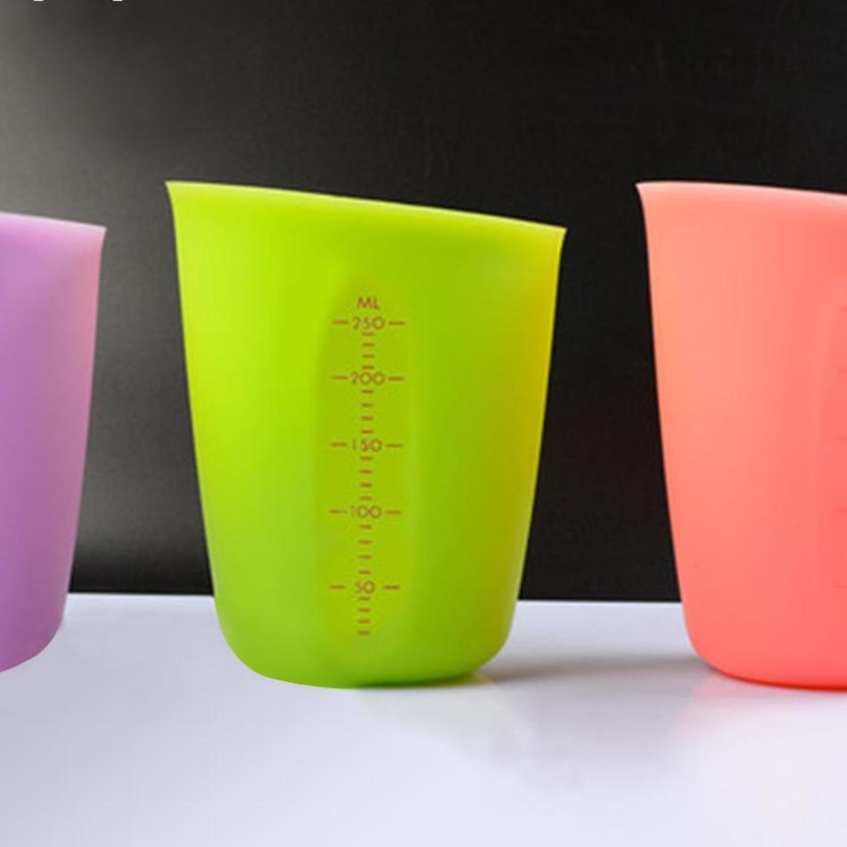 Silicone Measuring Cup